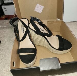 Womens open toed wedges